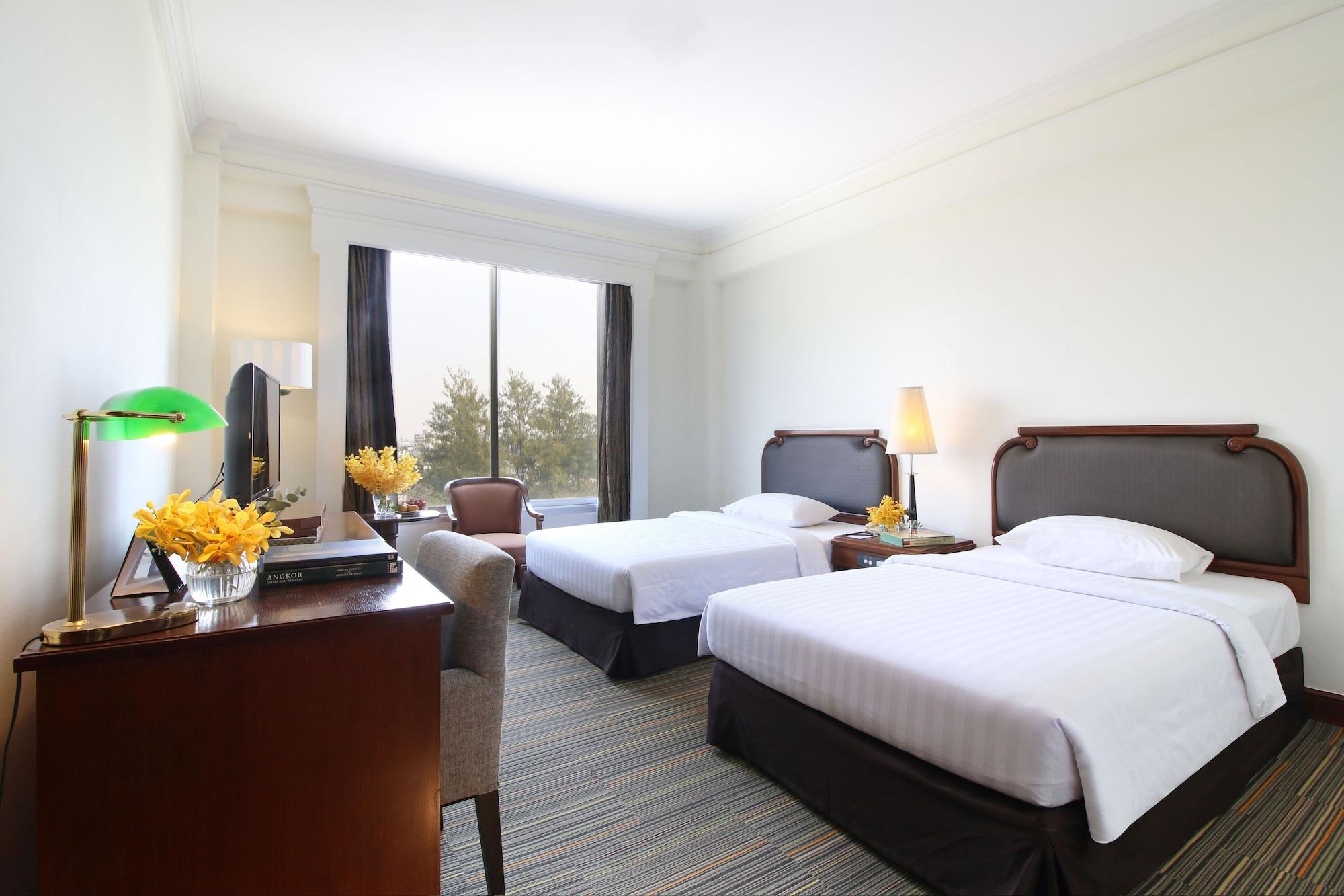 The Imperial Hotel & Convention Centre Korat Nakhonratchasima Exterior foto